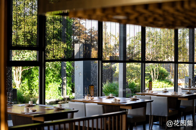 川流不息花园餐厅