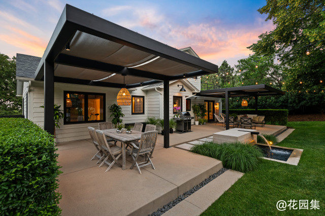  Stylish Zoned Backyard With Ambiance