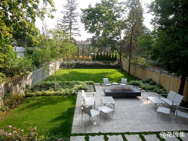 From ‘Bowling Lane’ Lawn to Entertaining Space